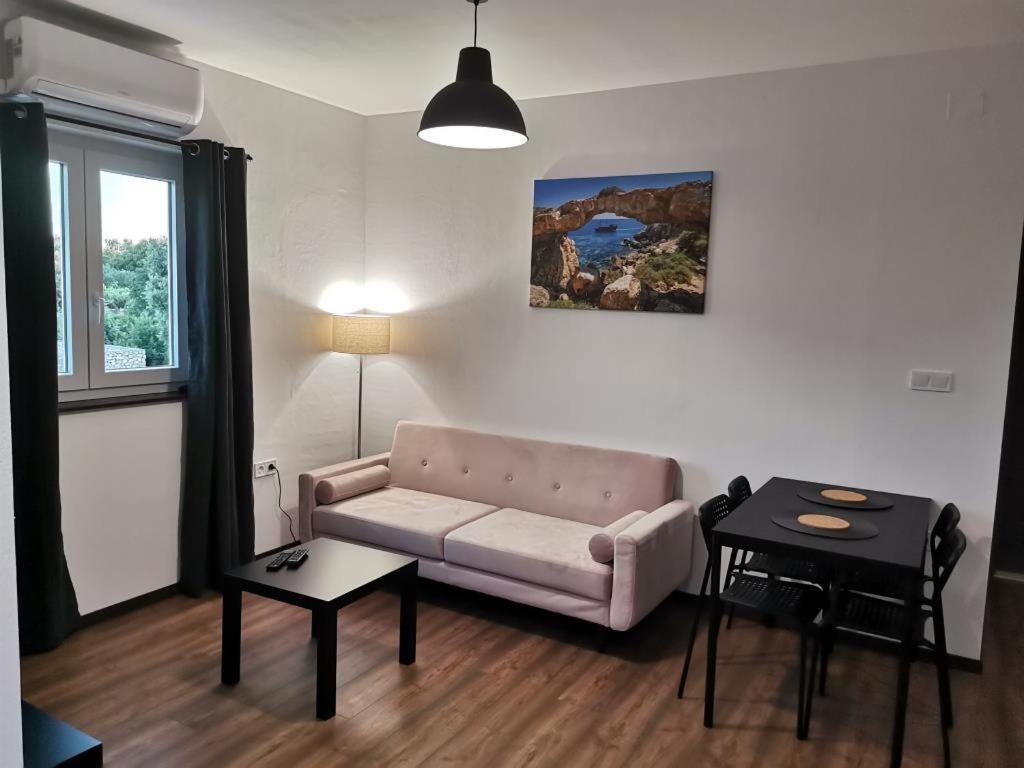 Apartment Dragana, Jezera, Island Murter Buitenkant foto