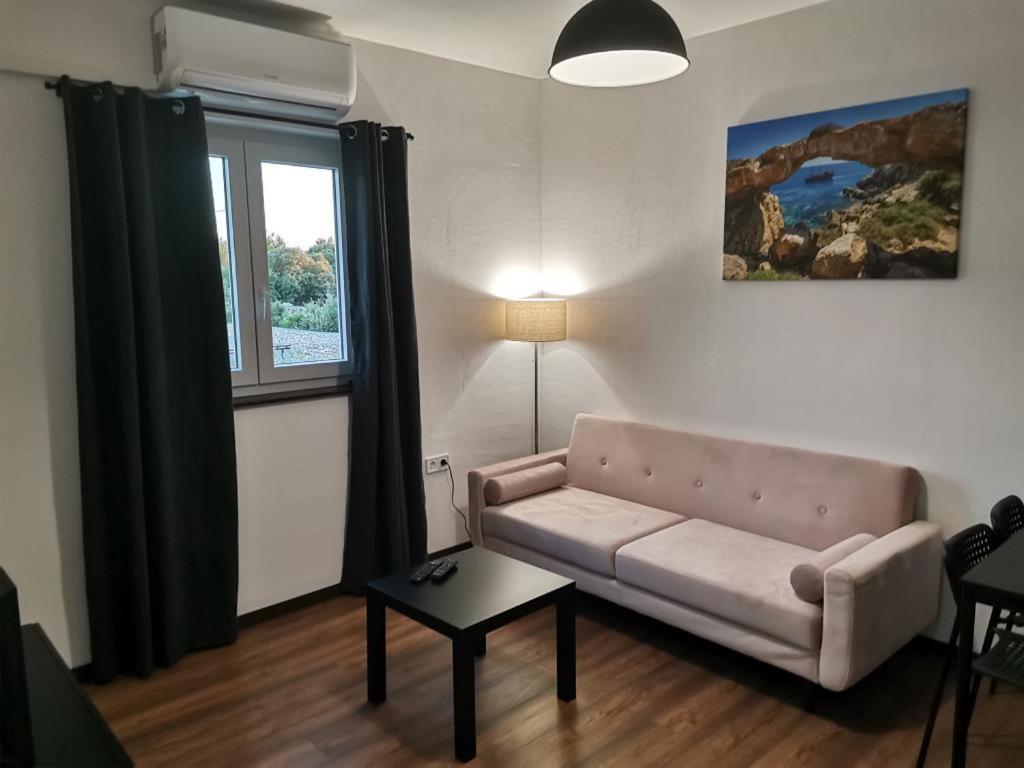 Apartment Dragana, Jezera, Island Murter Buitenkant foto