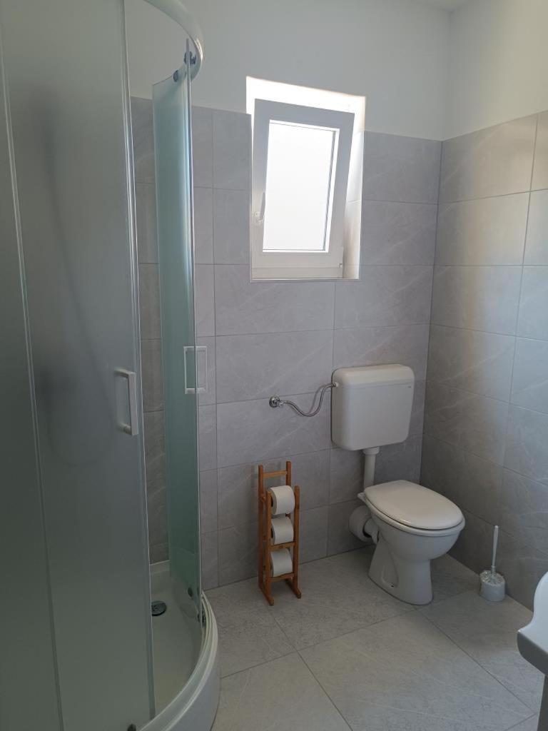 Apartment Dragana, Jezera, Island Murter Buitenkant foto