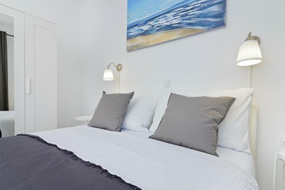 Apartment Dragana, Jezera, Island Murter Buitenkant foto