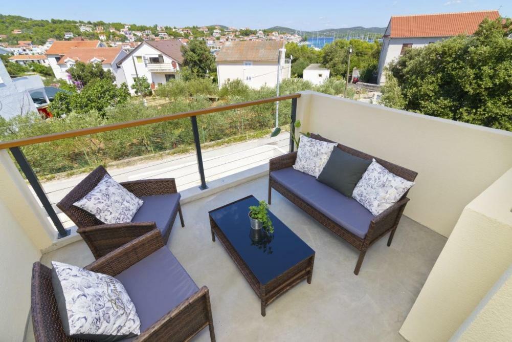 Apartment Dragana, Jezera, Island Murter Buitenkant foto