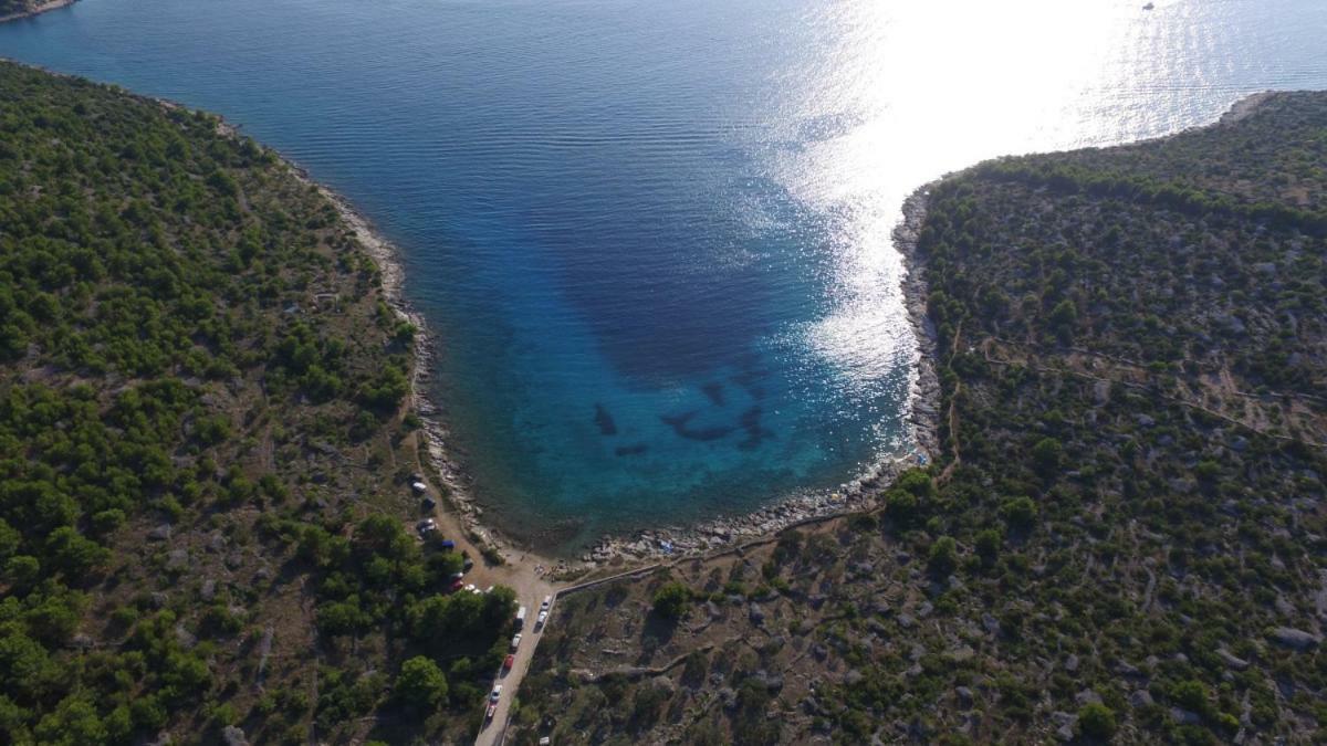 Apartment Dragana, Jezera, Island Murter Buitenkant foto